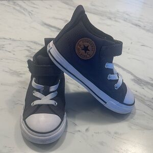 Converse Kids High-Top Sneakers - Purple and White